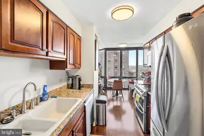 2018 Walnut Street #23E, Philadelphia, PA 19103 - Photo 9