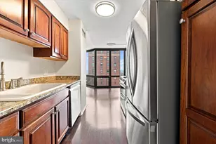 2018 Walnut St, Philadelphia, PA 19103 - Photo 9