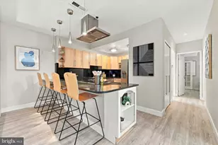 306 Cherry St, Philadelphia, PA 19106 - Photo 9