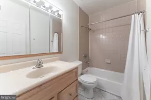 2020 Walnut St, Philadelphia, PA 19103 - Photo 17