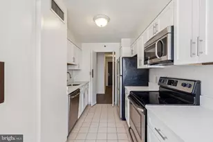 2020 Walnut St, Philadelphia, PA 19103 - Photo 11