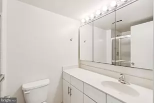 2020 Walnut St, Philadelphia, PA 19103 - Photo 17