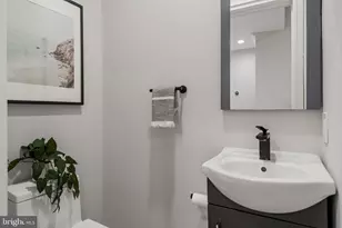 909 S 25th St, Philadelphia, PA 19146 - Photo 7
