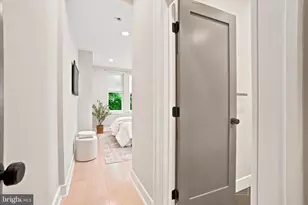 909 S 25th St, Philadelphia, PA 19146 - Photo 23
