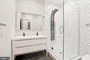909 S 25th St, Philadelphia, PA 19146 - Photo 25