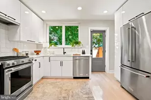 909 S 25th St, Philadelphia, PA 19146 - Photo 15