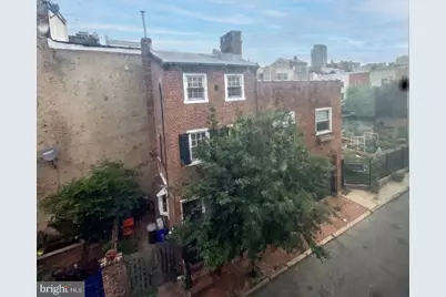 1136 Waverly Street, Philadelphia, PA 19147 - Photo 9