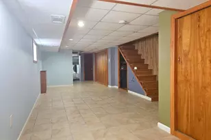 424 Fanshawe St, Philadelphia, PA 19111 - Photo 23