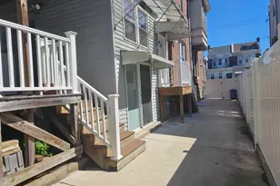 424 Fanshawe St, Philadelphia, PA 19111 - Photo 3