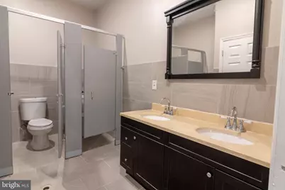 2613 W Hunting Park Avenue, Philadelphia, PA 19129 - Photo 31
