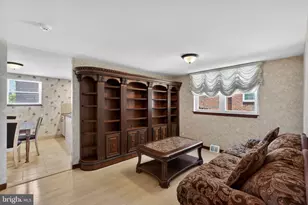 327 Nandina St, Philadelphia, PA 19116 - Photo 17