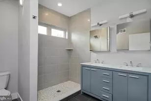 2209 Cross St, Philadelphia, PA 19146 - Photo 21