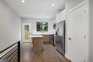 2209 Cross St, Philadelphia, PA 19146 - Photo 7