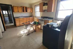 3258 N Front St, Philadelphia, PA 19140 - Photo 17