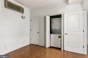 1639 Poplar St, Philadelphia, PA 19130 - Photo 11