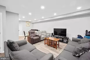 2537 Shelmire Ave, Philadelphia, PA 19152 - Photo 35