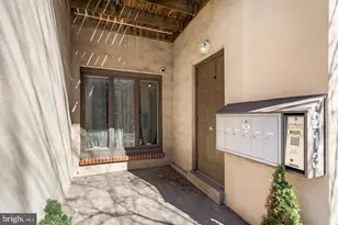 213 Christian St, Philadelphia, PA 19147 - Photo 17