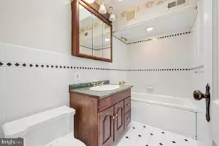 2127 Glenview St, Philadelphia, PA 19149 - Photo 11