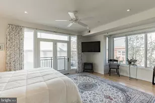 800 S 19th St, Philadelphia, PA 19146 - Photo 13