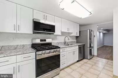 289 Shawmont Avenue #E, Philadelphia, PA 19128 - Photo 7