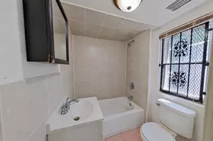 1921 N Darien St, Philadelphia, PA 19122 - Photo 9