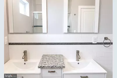 1906 E Harold Street, Philadelphia, PA 19125 - Photo 15