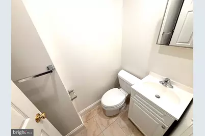 221 Race Street #5, Philadelphia, PA 19106 - Photo 9