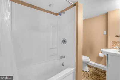 678 N 15th Street, Philadelphia, PA 19130 - Photo 7