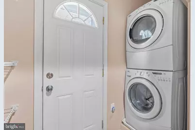 678 N 15th Street, Philadelphia, PA 19130 - Photo 13