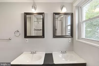 6825 Lindbergh Boulevard, Philadelphia, PA 19142 - Photo 15