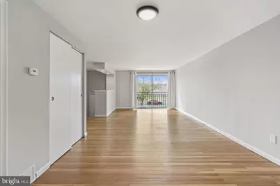 6825 Lindbergh Boulevard, Philadelphia, PA 19142 - Photo 5