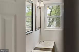 6825 Lindbergh Blvd., Philadelphia, PA 19142 - Photo 17