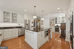 329 Pelham Rd, Philadelphia, PA 19119 - Photo 3