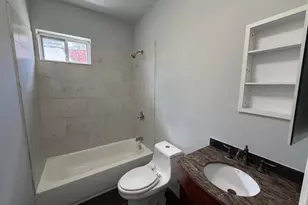 1734 W Atlantic St, Philadelphia, PA 19140 - Photo 11