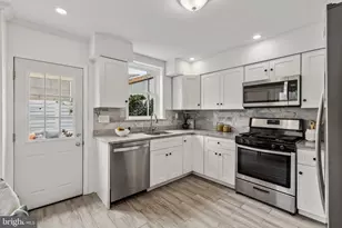 1318 E Oxford St, Philadelphia, PA 19125 - Photo 11