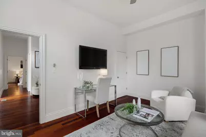 701 S 6th Street, Philadelphia, PA 19147 - Photo 3