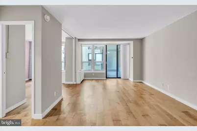 224 W Rittenhouse Square #1618, Philadelphia, PA 19103 - Photo 7