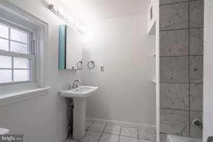 2228 Pine St, Philadelphia, PA 19103 - Photo 19
