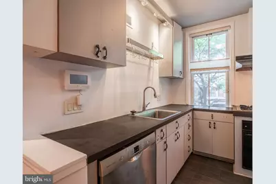 2228 Pine Street, Philadelphia, PA 19103 - Photo 3