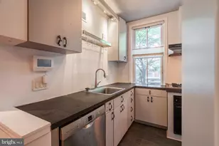 2228 Pine St, Philadelphia, PA 19103 - Photo 3