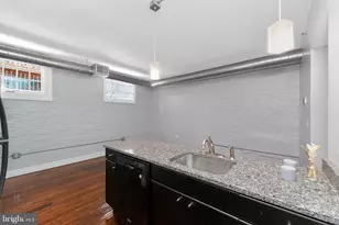 141 N 2nd St, Philadelphia, PA 19106 - Photo 11