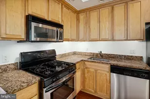 632 Pine St, Philadelphia, PA 19106 - Photo 3