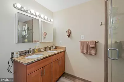714 S Hicks Street, Philadelphia, PA 19146 - Photo 19