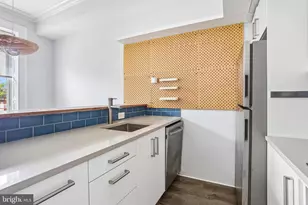 2231 Green St, Philadelphia, PA 19130 - Photo 11