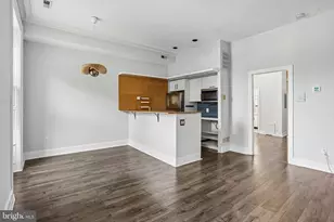 2231 Green St, Philadelphia, PA 19130 - Photo 5