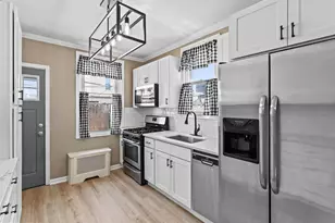 2325 E Sergeant St, Philadelphia, PA 19125 - Photo 15