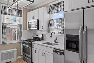 2325 E Sergeant St, Philadelphia, PA 19125 - Photo 19