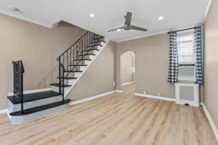 2325 E Sergeant St, Philadelphia, PA 19125 - Photo 11