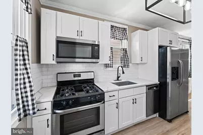 2325 E Sergeant Street, Philadelphia, PA 19125 - Photo 17