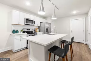 214 Vine St, Philadelphia, PA 19106 - Photo 9